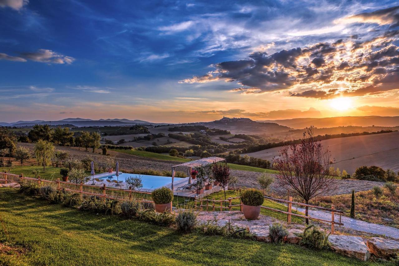 Casale Dei Gelsomini 8, Emma Villas Тоди Экстерьер фото