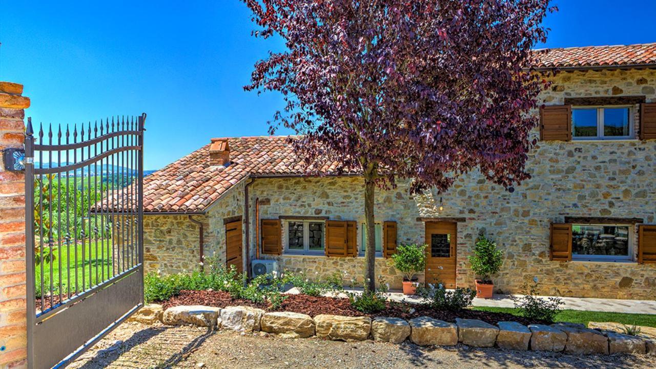 Casale Dei Gelsomini 8, Emma Villas Тоди Экстерьер фото
